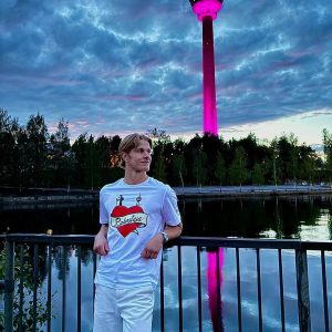 T-paita · valkoinen
